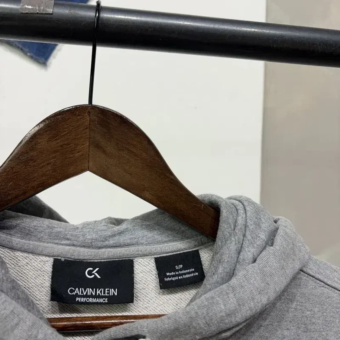 (90) 캘빈클라인 CK 여성 캐주얼 프린팅 후드티 상품이미지2