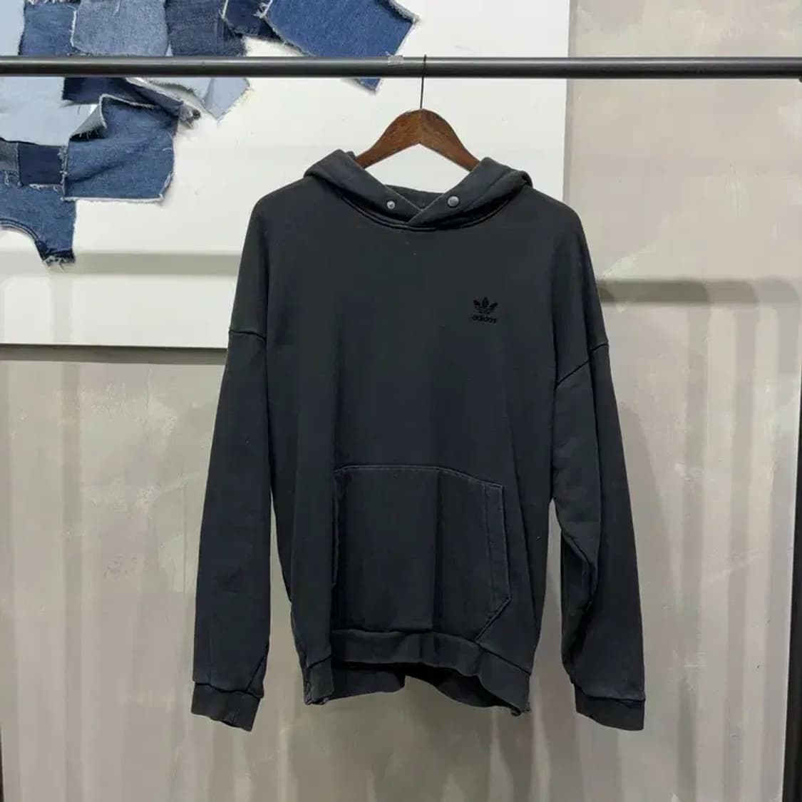 (100) 아디다스 오리지널 스트릿 에센셜 버튼 후드티 상품이미지1