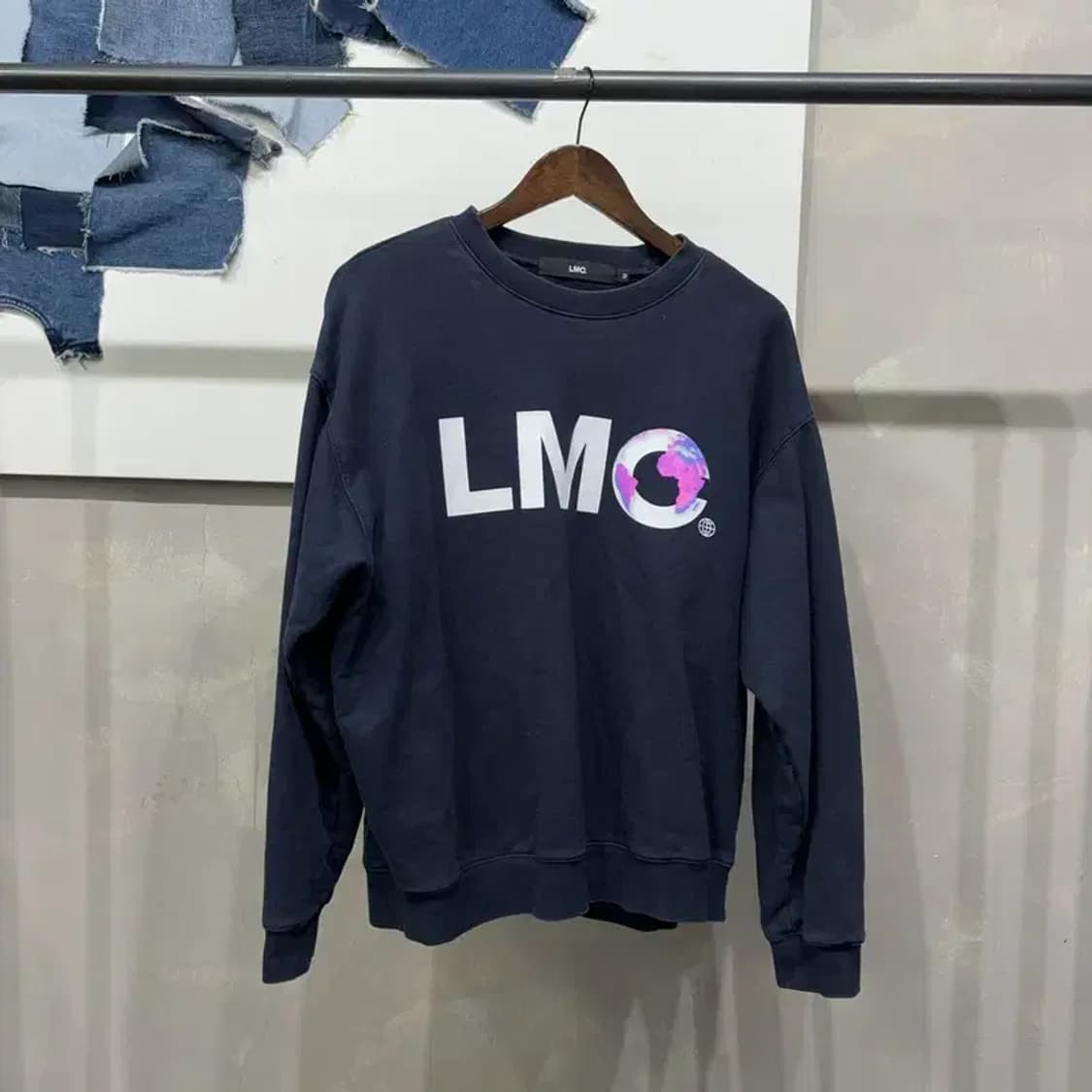 (95) 엘엠씨 스트릿 빅로고 백프린팅 기모 맨투맨 긴팔 티 상품이미지1