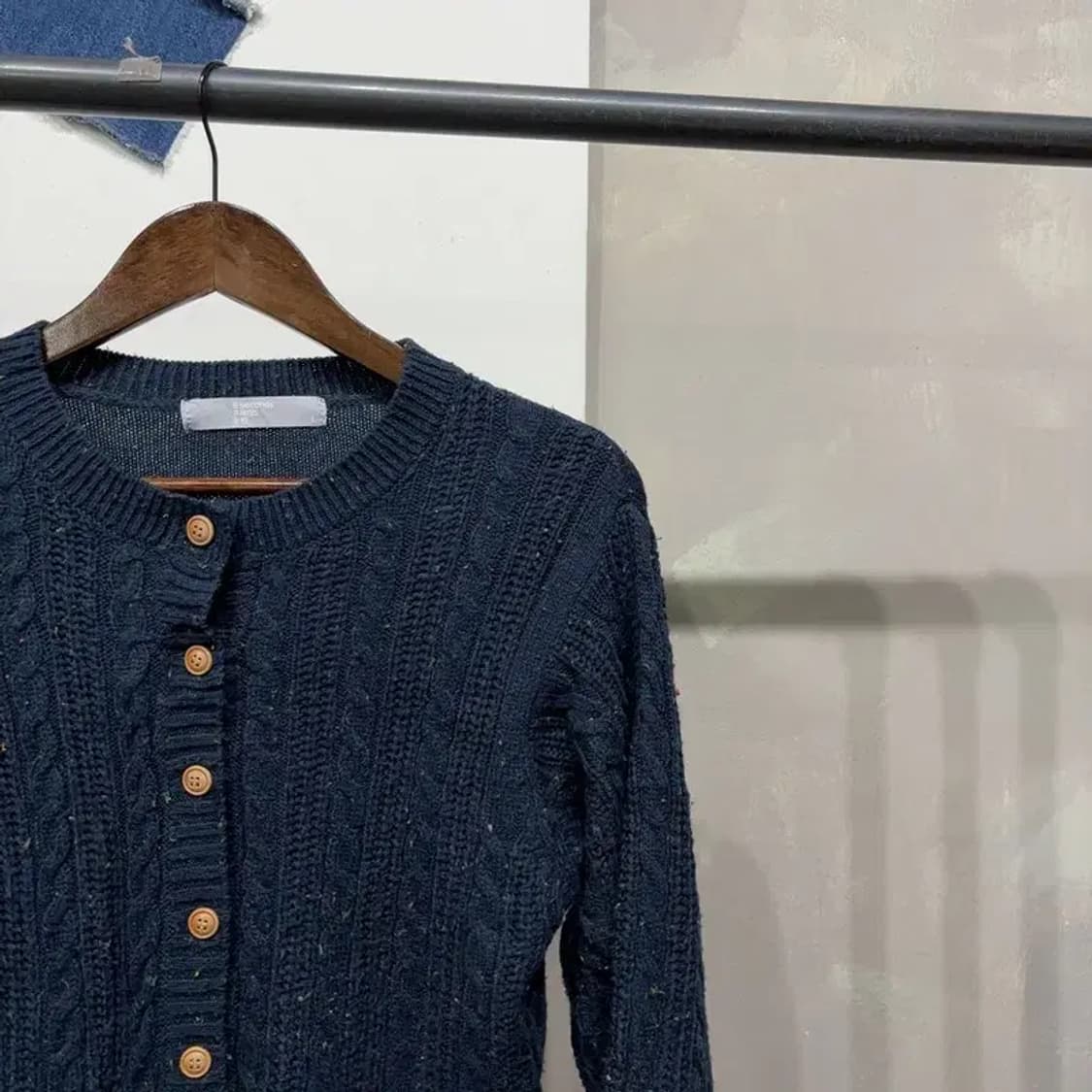 (95) 에잇세컨즈 여성 캐주얼 크롭 라운드 가디건 상품이미지3