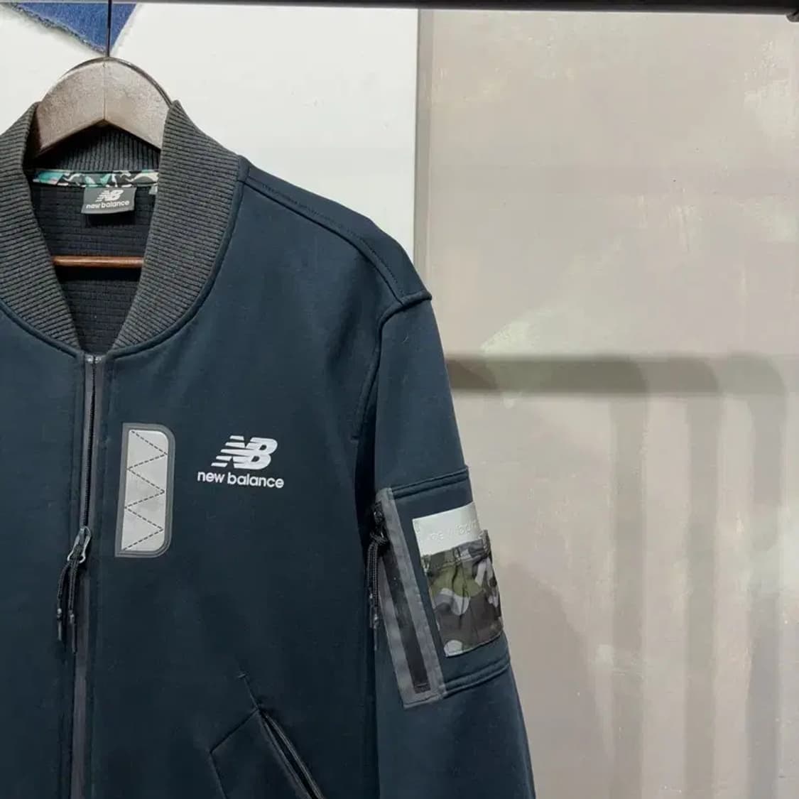 (95) 뉴발란스 캐주얼 스트릿 기모 바시티 야구자켓 상품이미지3