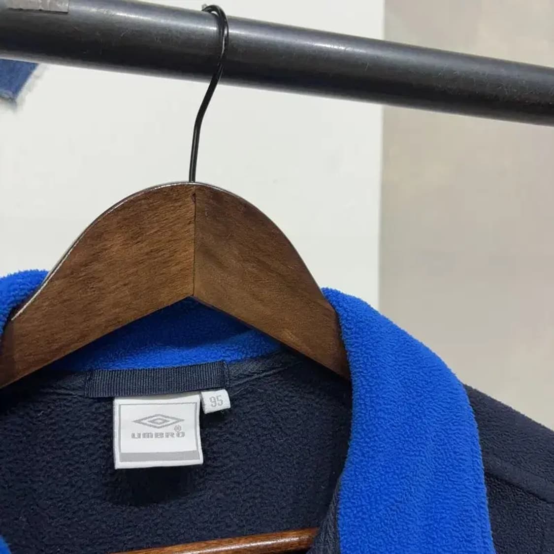 (95) 엄브로 축구 스포츠 후리스 자켓 상품이미지2