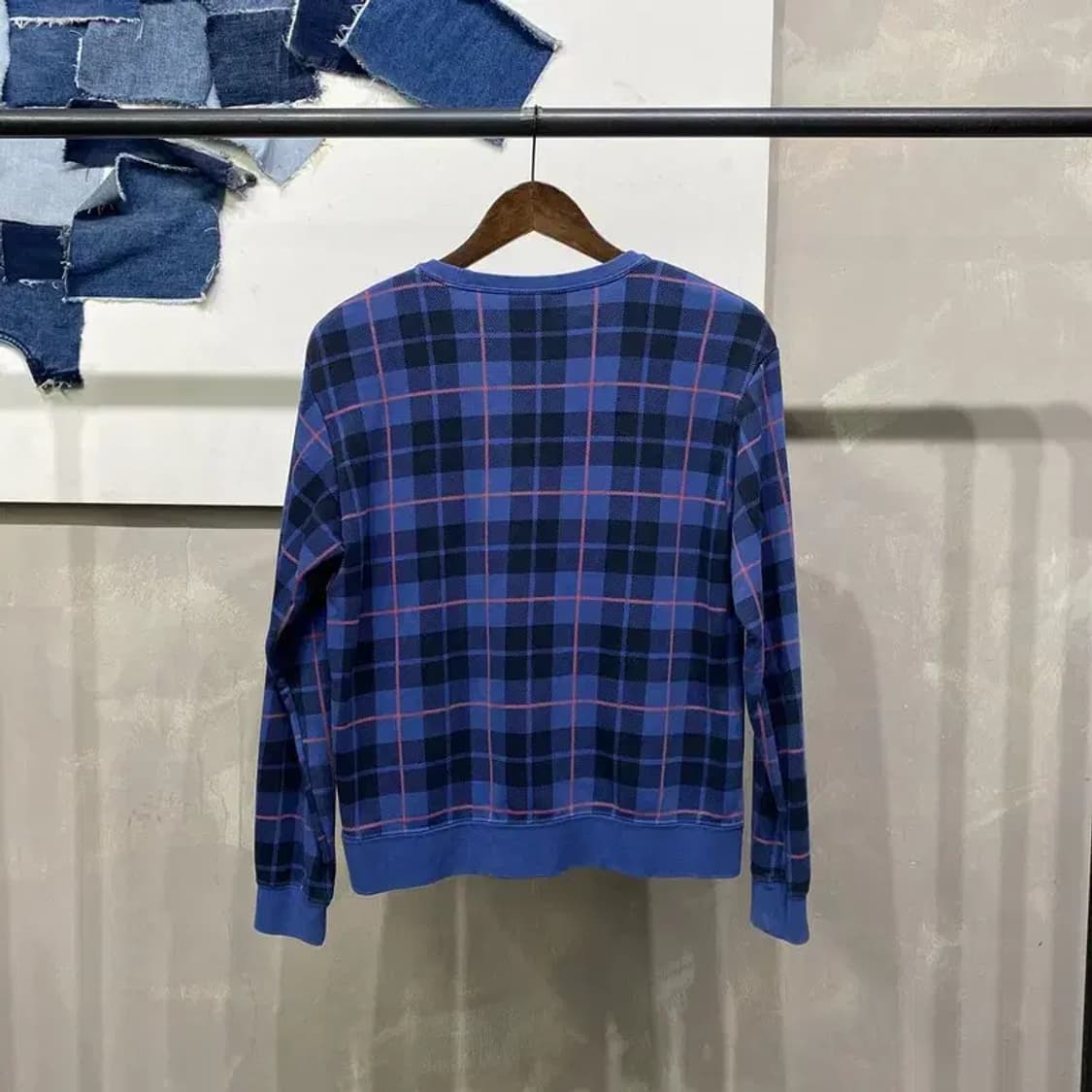 (95) 나이키 여성 스트릿 크롭 체크 맨투맨 긴팔 티 상품이미지4