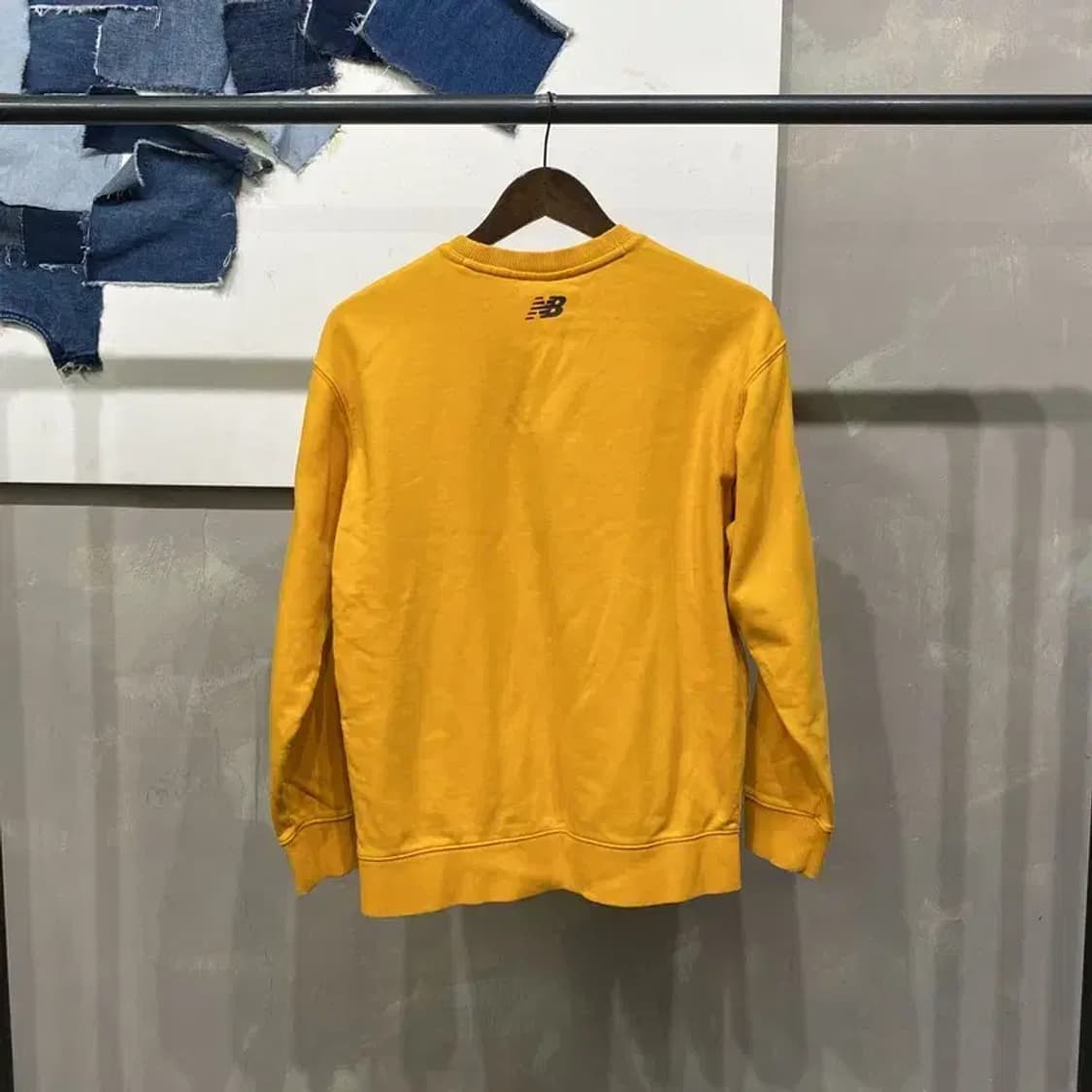(90) 뉴발란스 여성 캐주얼 프린팅 맨투맨 긴팔 티 상품이미지4