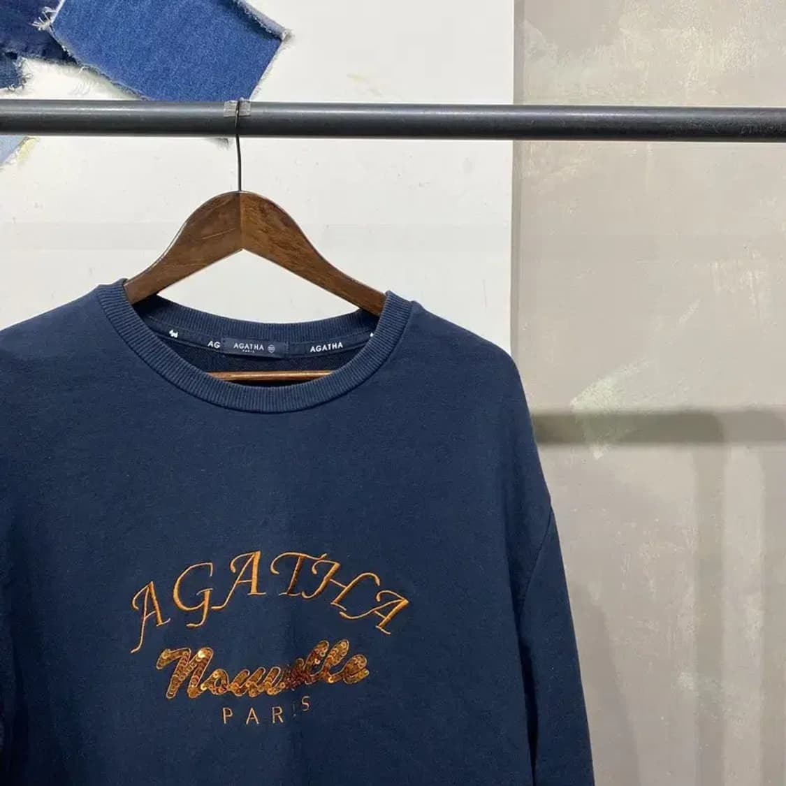 (100) 아가타 여성 캐주얼 프린팅 맨투맨 긴팔 티 상품이미지3