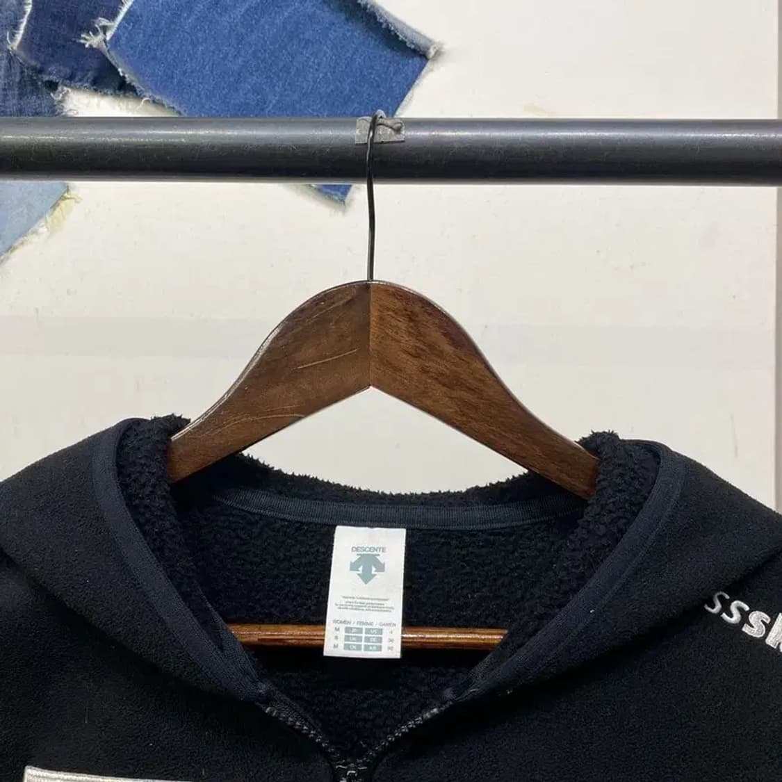 (90) 데상트 여성 아우디 후리스 후드집업 자켓 상품이미지2