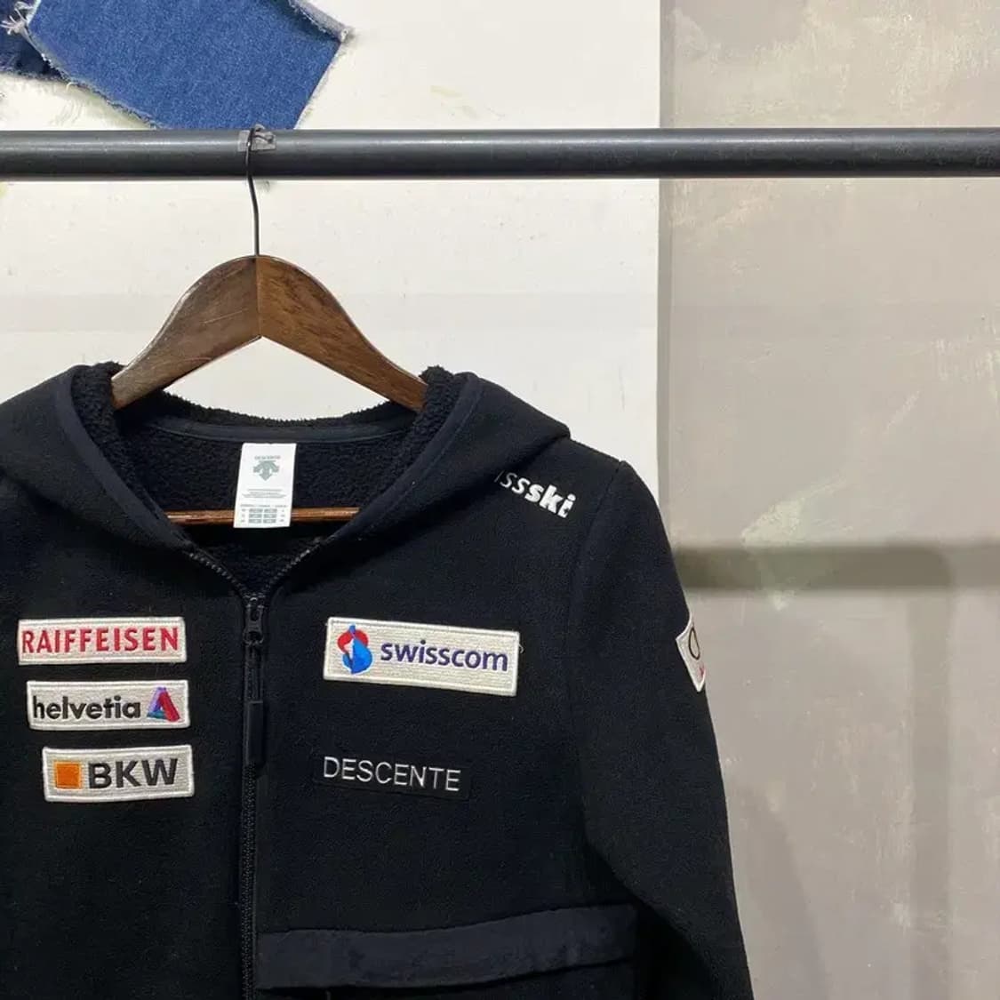 (90) 데상트 여성 아우디 후리스 후드집업 자켓 상품이미지3