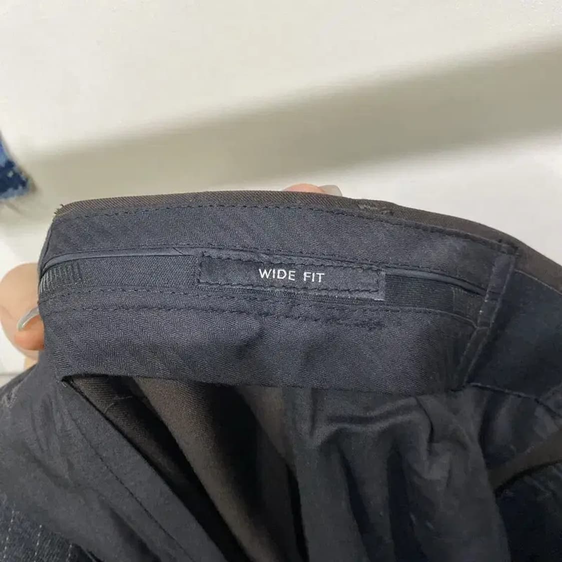 (33인치) 무신사스탠다드 와이드핏 핀턱 슬랙스 바지 상품이미지5