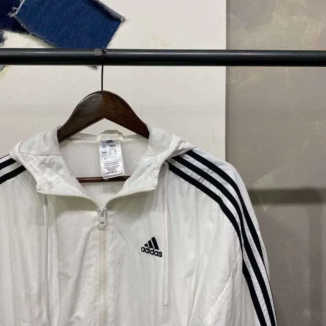 (95) 아디다스 여성 화이트 크롭 바람막이 자켓 상품이미지3
