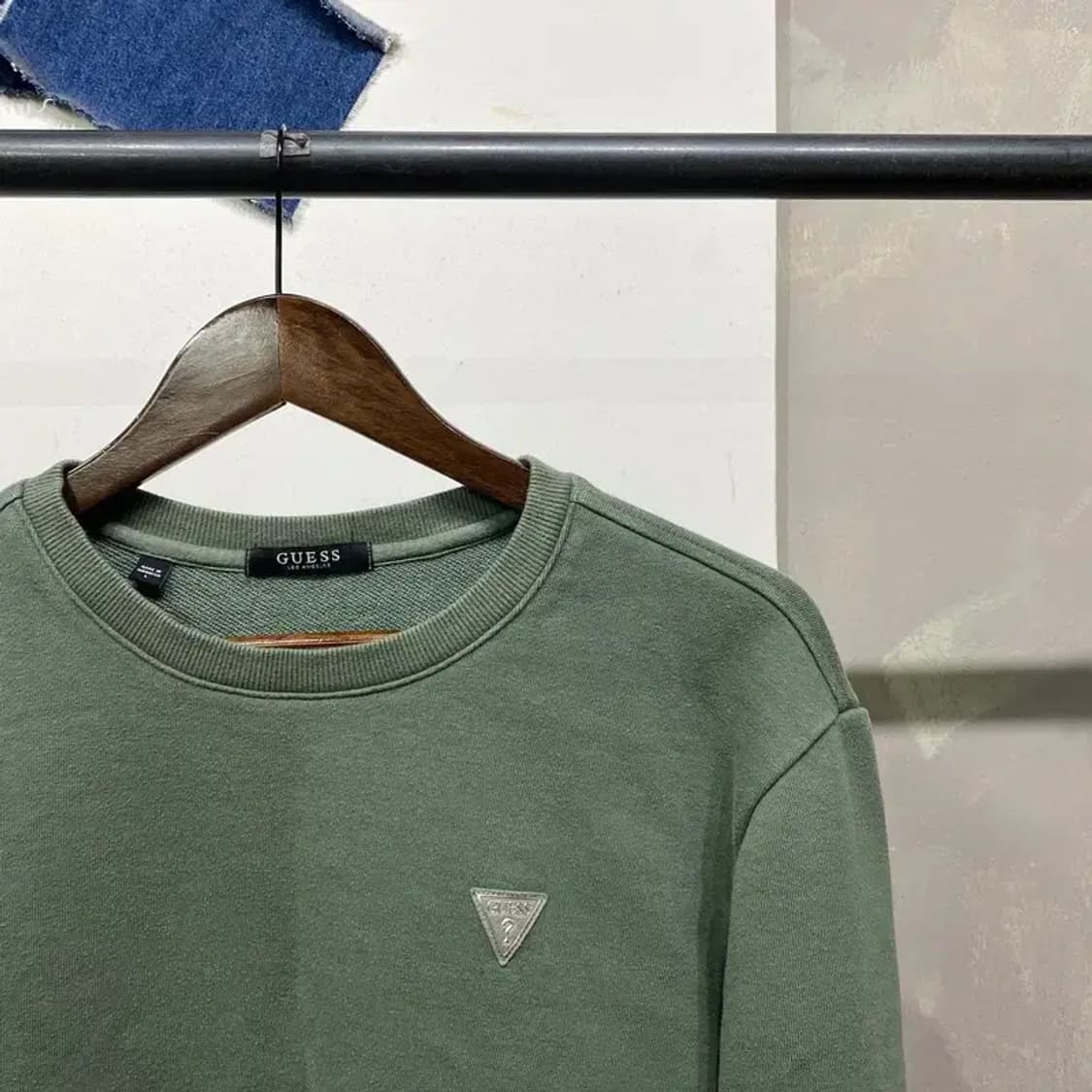 (95) 게스 여성 캐주얼 맨투맨 긴팔 티 상품이미지3