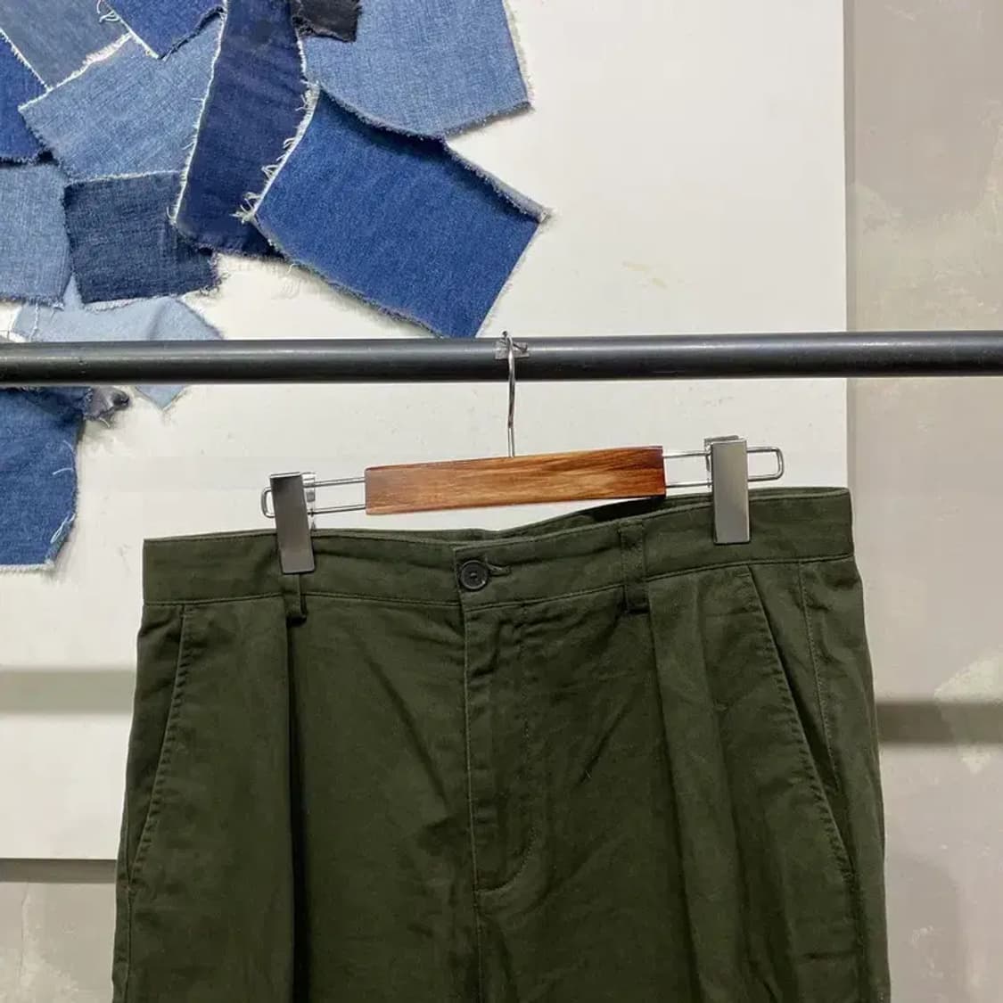 (32인치) 무신사스탠다드 캐주얼 핀턱 코튼팬츠 면바지 상품이미지2