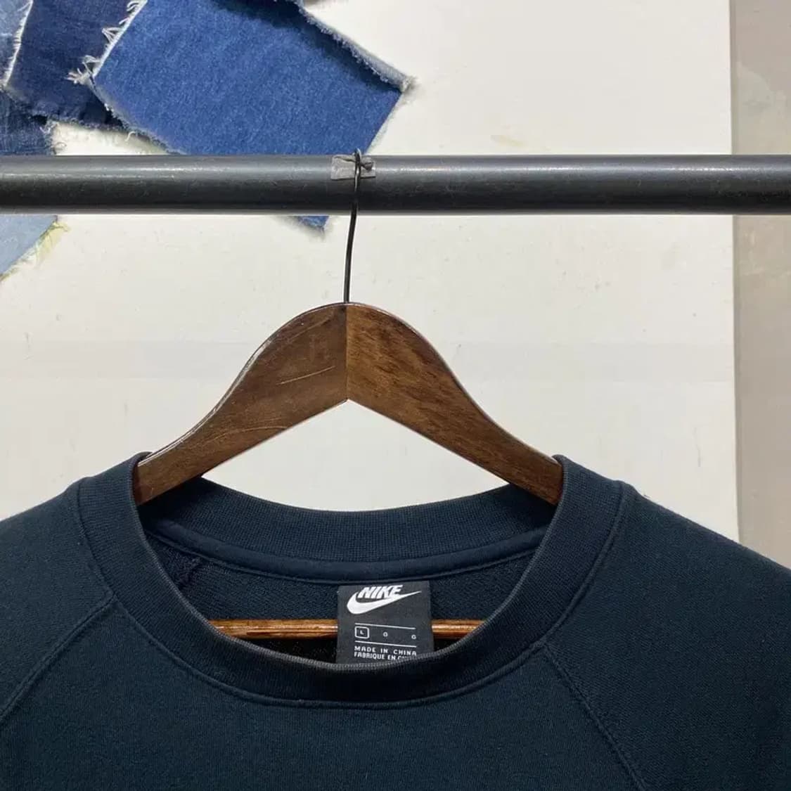 (100) 나이키 스트릿 더블스우시 백프린팅 맨투맨 긴팔 티 상품이미지2