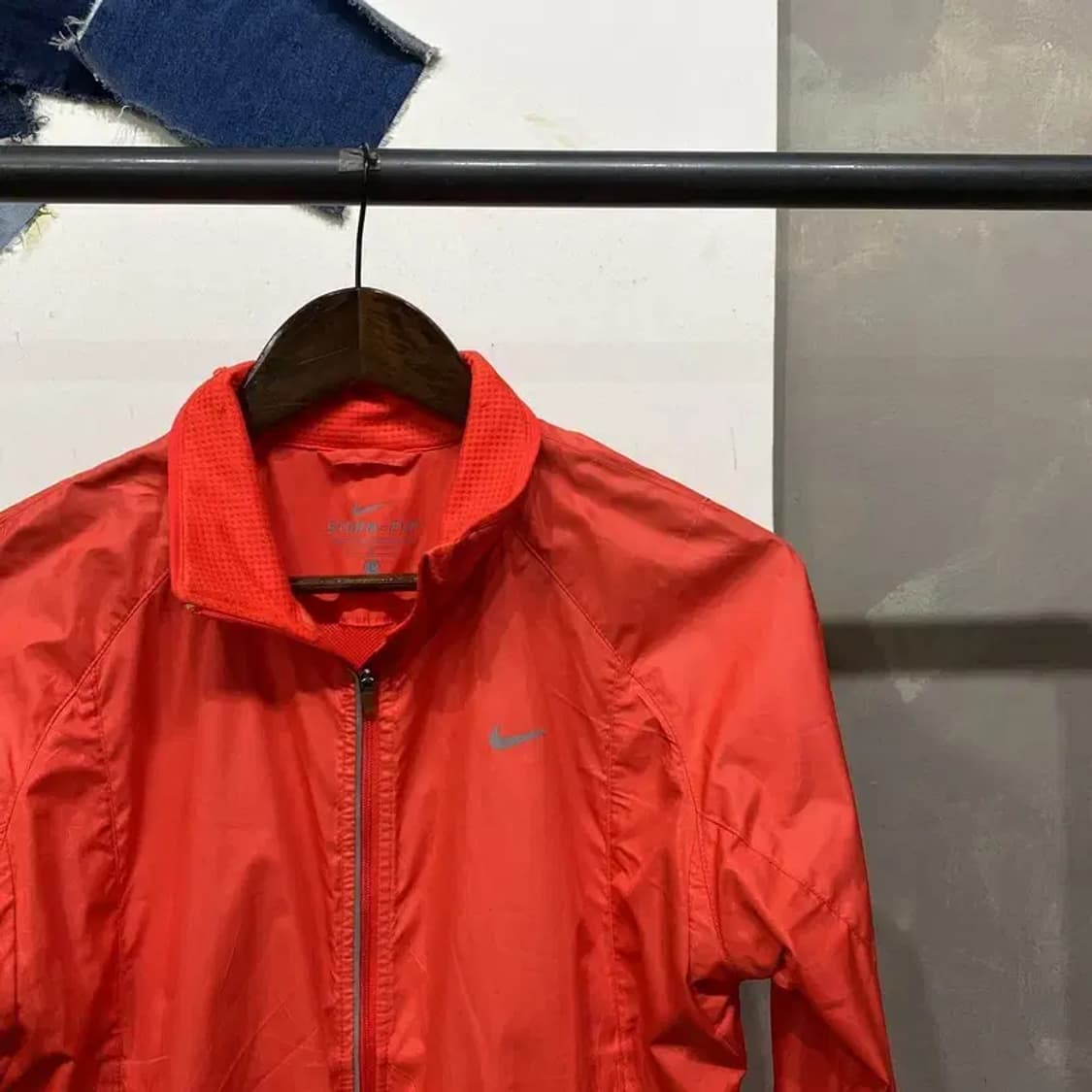 (95) 나이키 여성 운동 스톰핏 바람막이 자켓 상품이미지3