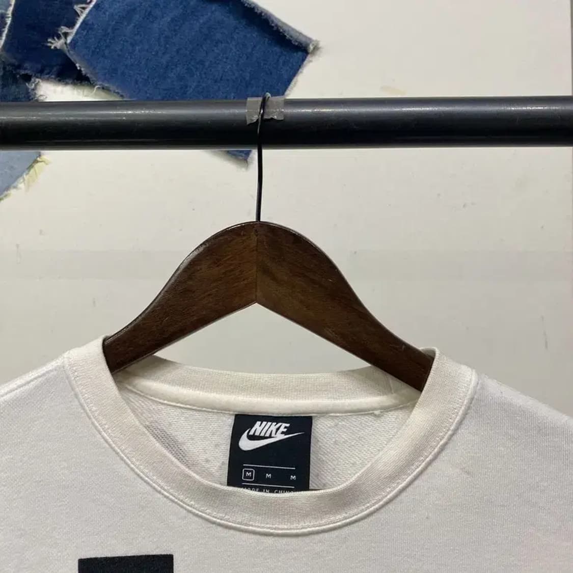 (95) 나이키 저스트두잇 스트릿 빅로고 맨투맨 긴팔 티 상품이미지2