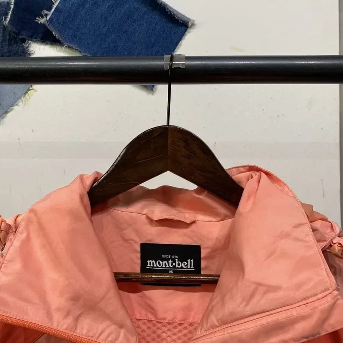 (95) 몽벨 여성 등산 아웃도어 바람막이 자켓 상품이미지2