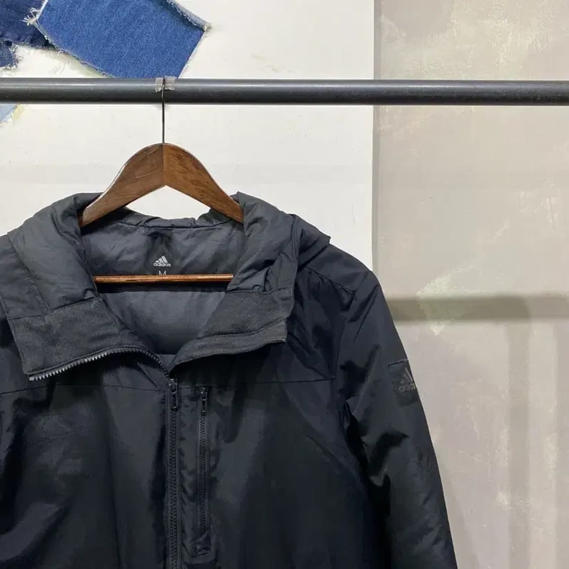 (95) 아디다스 캐주얼 스트릿 하프 패딩 점퍼 상품이미지3