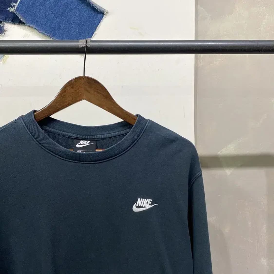 (95) 나이키 캐주얼 자수 맨투맨 긴팔 티 상품이미지3