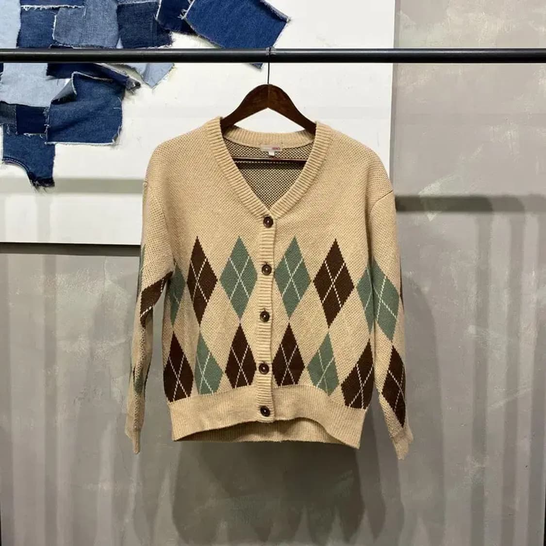 (90) 스파오 여성 캐주얼 아가일 니트 가디건 상품이미지1