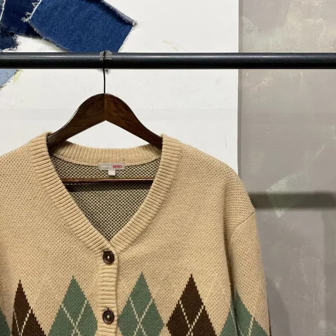 (90) 스파오 여성 캐주얼 아가일 니트 가디건 상품이미지3