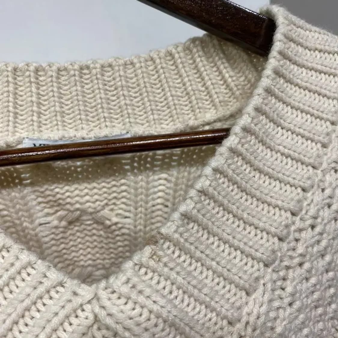 (90) 미쏘 여성 캐주얼 브이넥 꽈배기 케이블 니트 상품이미지6