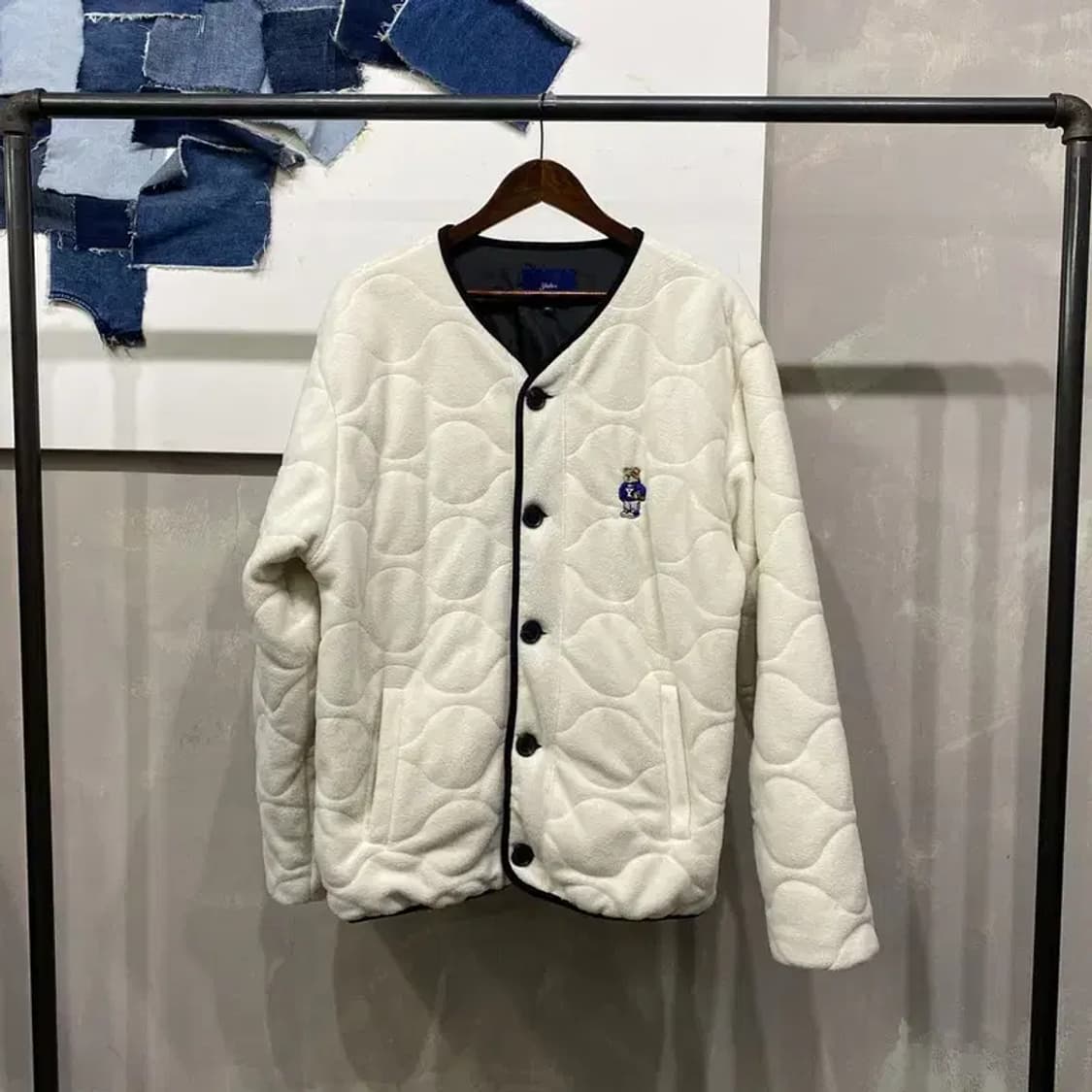 (105) 예일 스트릿 곰돌이 자수 퀼팅 후리스 자켓 상품이미지1