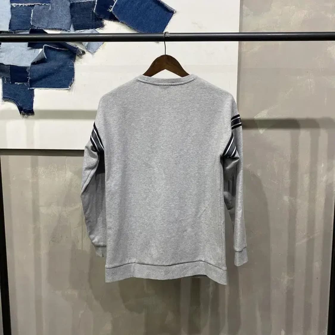 (90) 디스커버리 아웃도어 캐주얼 맨투맨 긴팔 티 상품이미지4