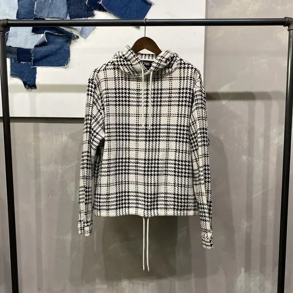 (100) 자라 ZARA 여성 캐주얼 비스코스 체크 후드티 상품이미지1