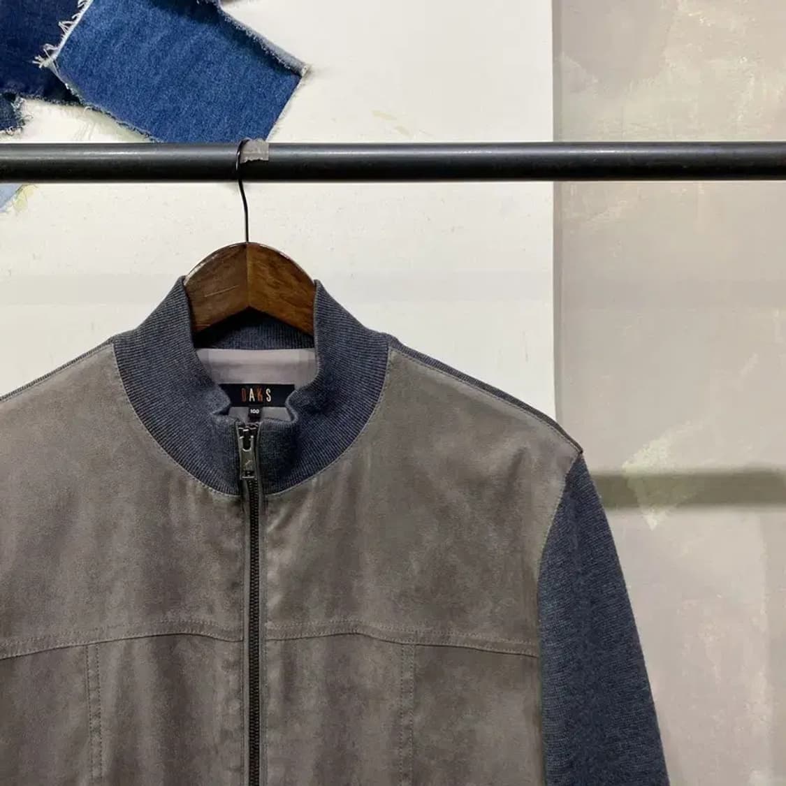 (100) 닥스 캐주얼 클래식 스웨이드 배색 니트 집업 자켓 상품이미지3