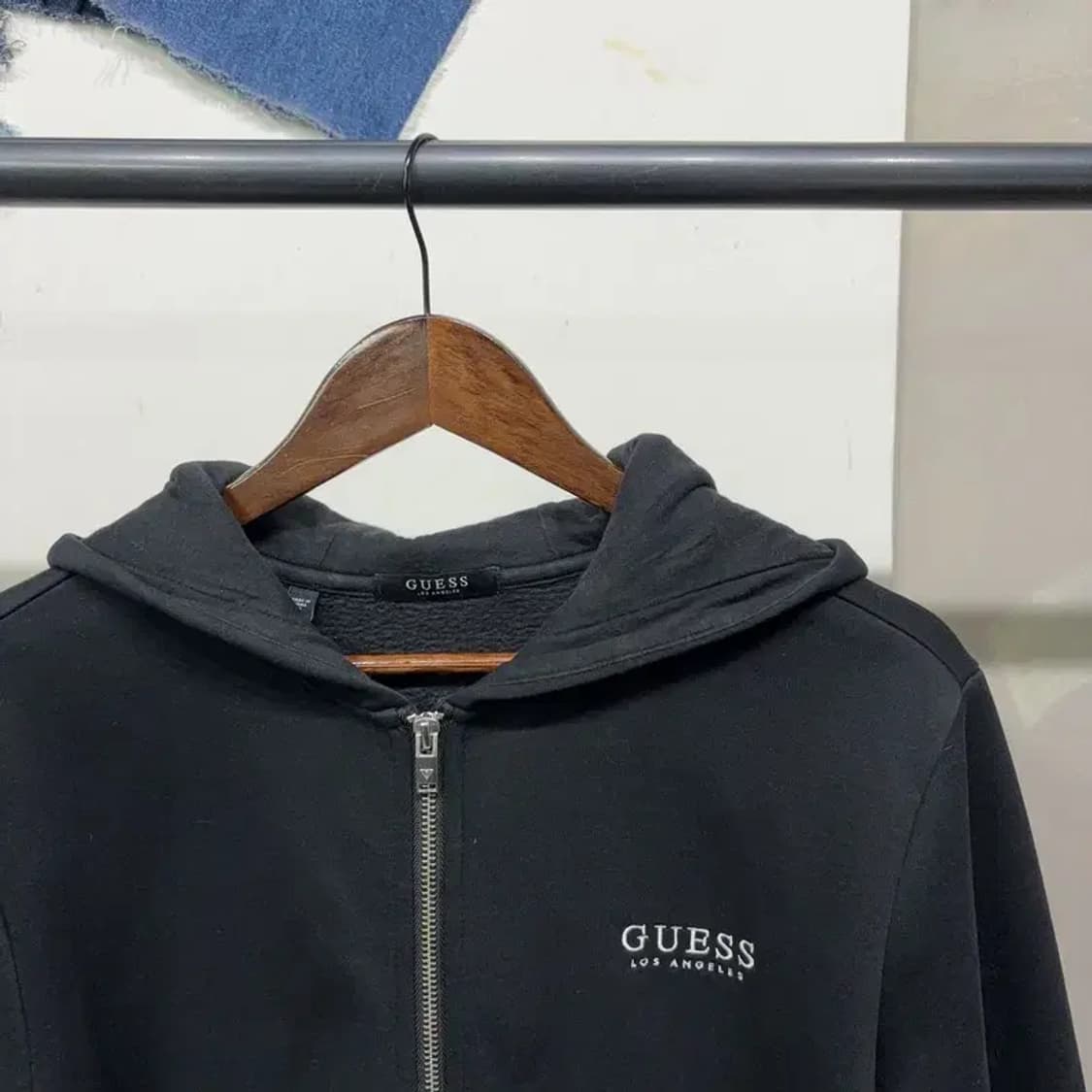 (95) 게스 캐주얼 자수 후드집업 자켓 상품이미지2