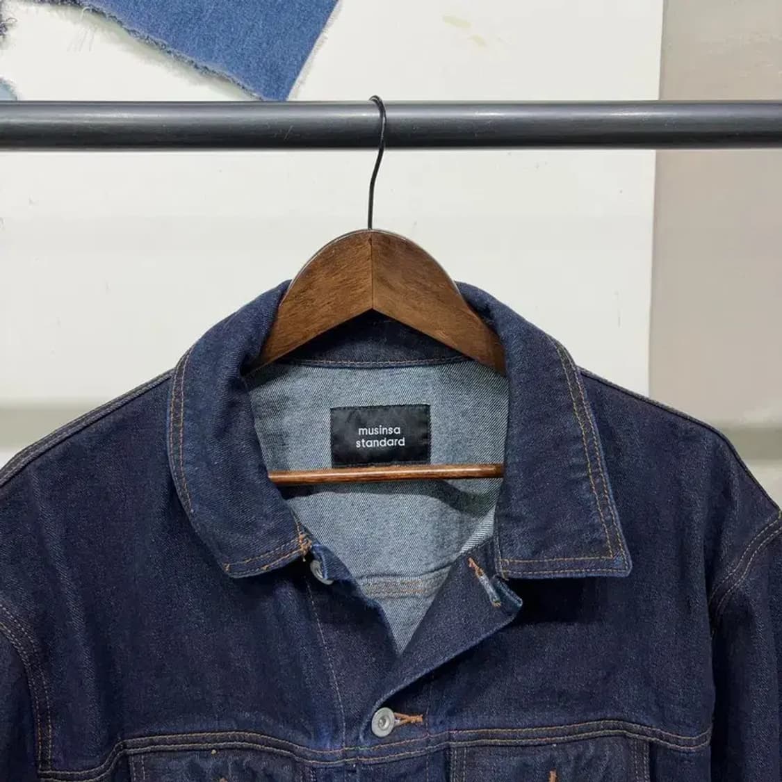 (110) 무신사스탠다드 무탠다드 트러커 진청데님 자켓 상품이미지2