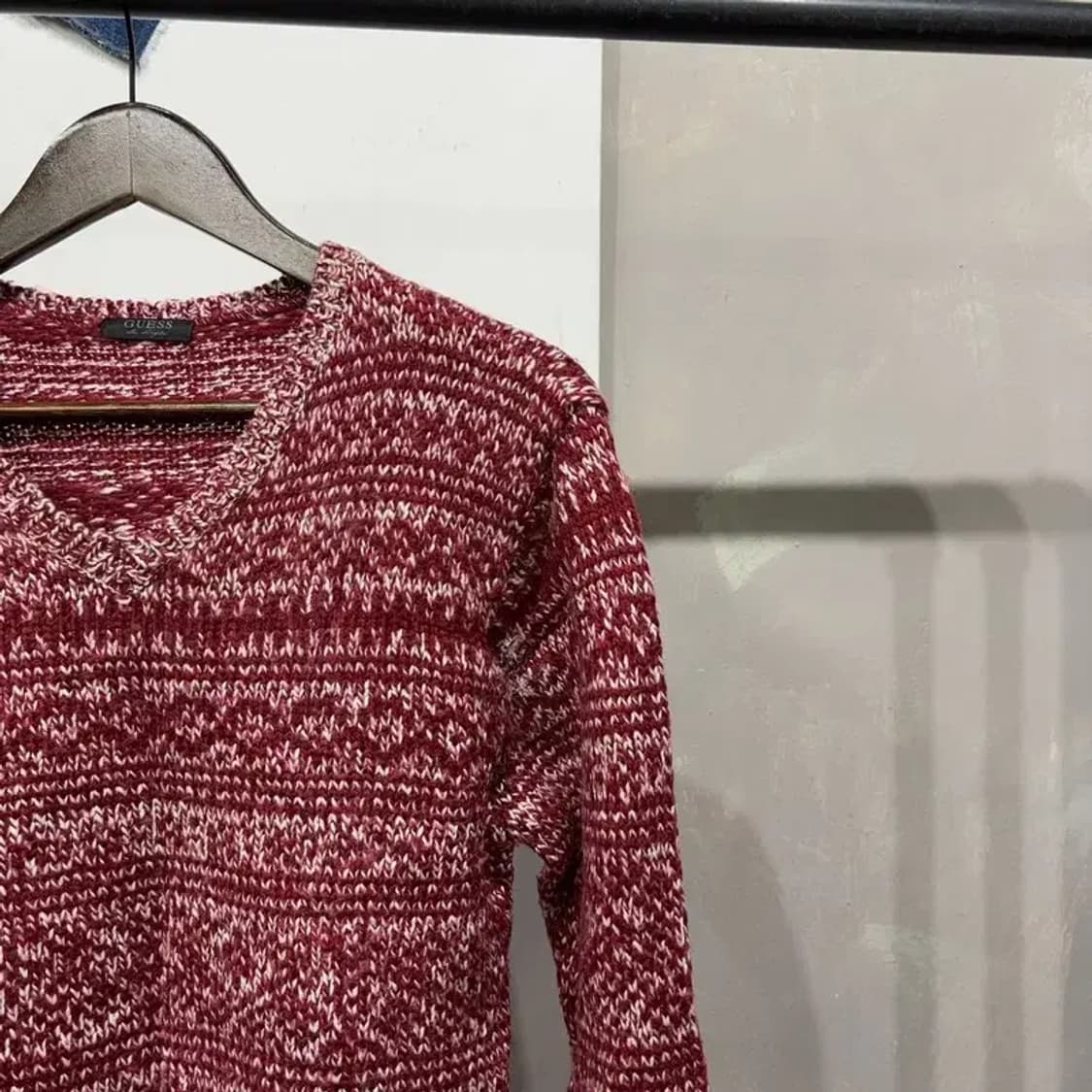 (90) 게스 캐주얼 에스닉 울 브이넥 니트 상품이미지3