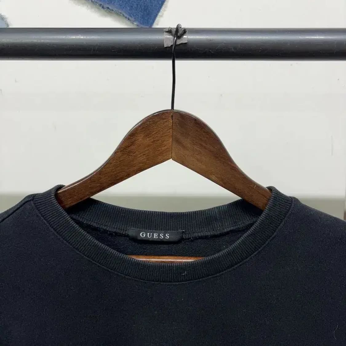 (105) 게스 캐주얼 빅로고 프린팅 맨투맨 긴팔 티 상품이미지2