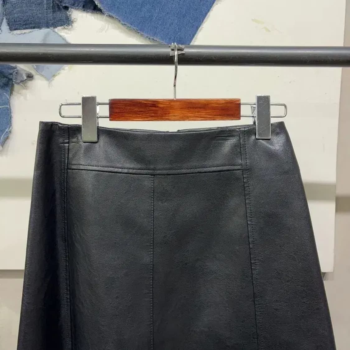 (25인치) 미쏘 MIXXO 여성 캐주얼 에이라인 가죽 스커트 상품이미지2