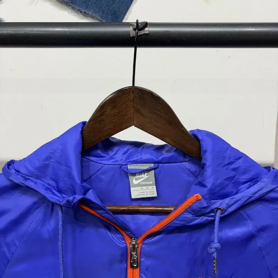 (85) 나이키 여성 스트릿 윈드러너 배색 후드 바람막이 자켓 상품이미지2