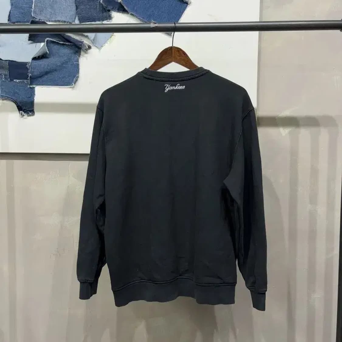 (95) 뉴에라 뉴욕양키스 스트릿 자수 맨투맨 긴팔 티 상품이미지4