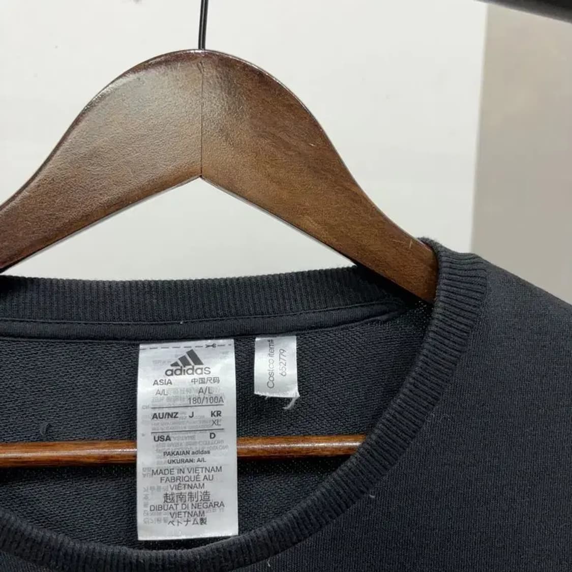 (105) 아디다스 캐주얼 로고 자수 맨투맨 긴팔 티 상품이미지2
