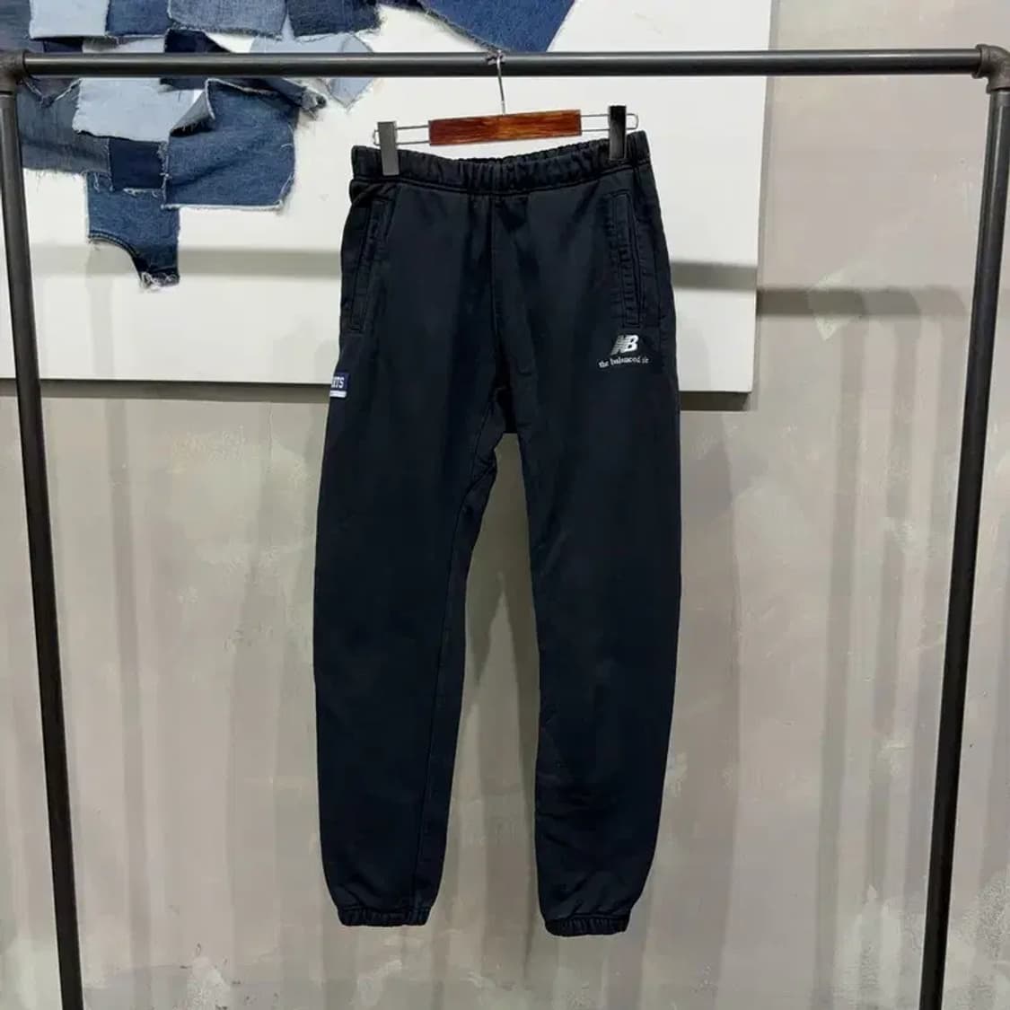 (28~30인치) 뉴발란스 여성 캐주얼 밴딩 기모 조거팬츠 운동바지 상품이미지1