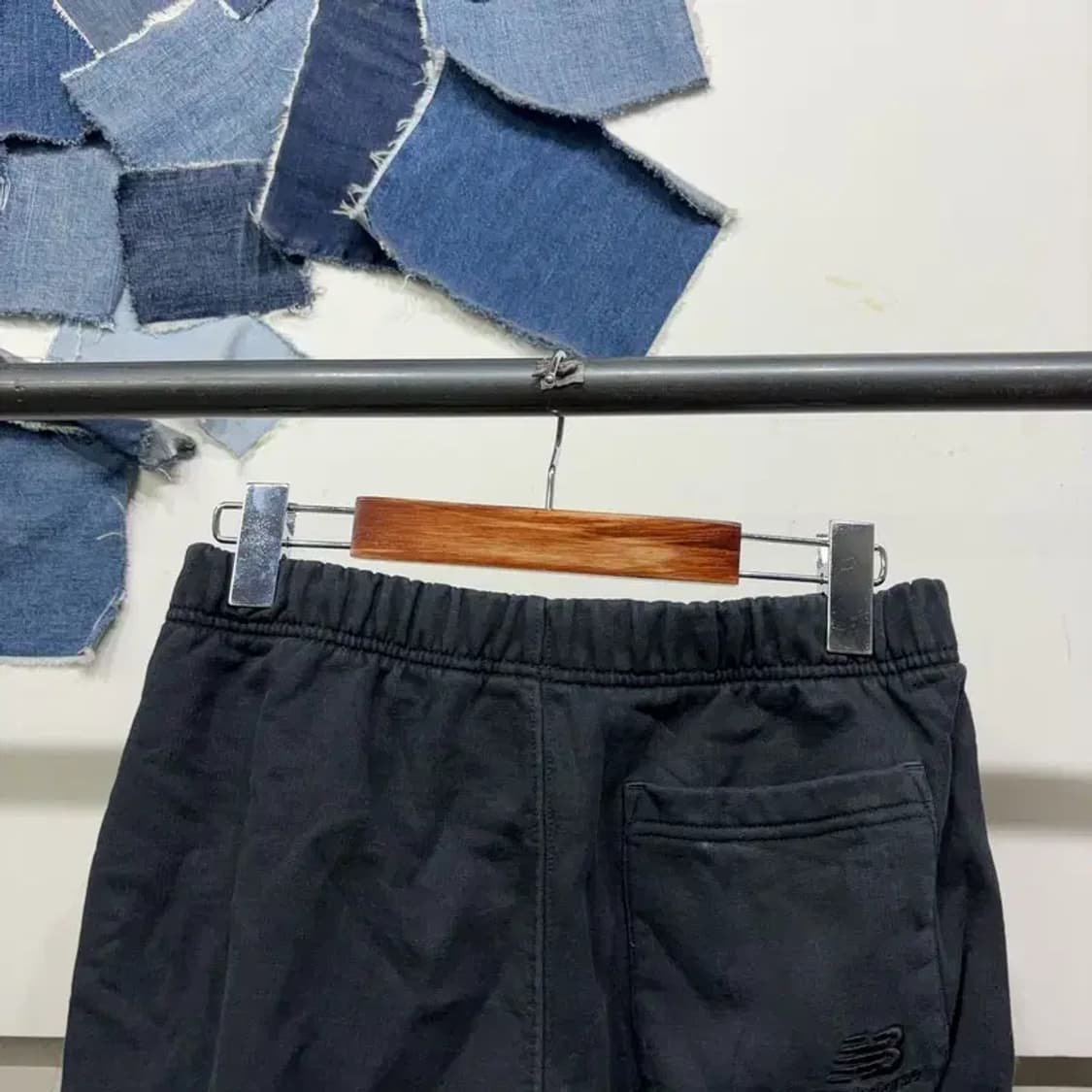 (28~30인치) 뉴발란스 여성 캐주얼 밴딩 기모 조거팬츠 운동바지 상품이미지4