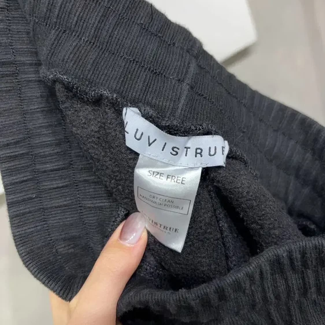 (26~28인치) 러브이즈트루 여성 Y2K 글리터 빅프린팅 조거팬츠 바지 상품이미지5