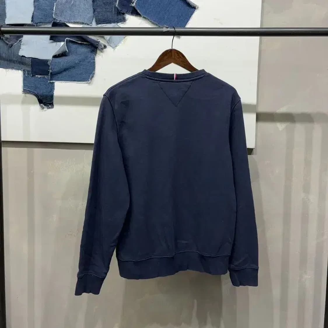 (100) 타미힐피거 캐주얼 빅프린팅 기모 맨투맨 긴팔 티 상품이미지4