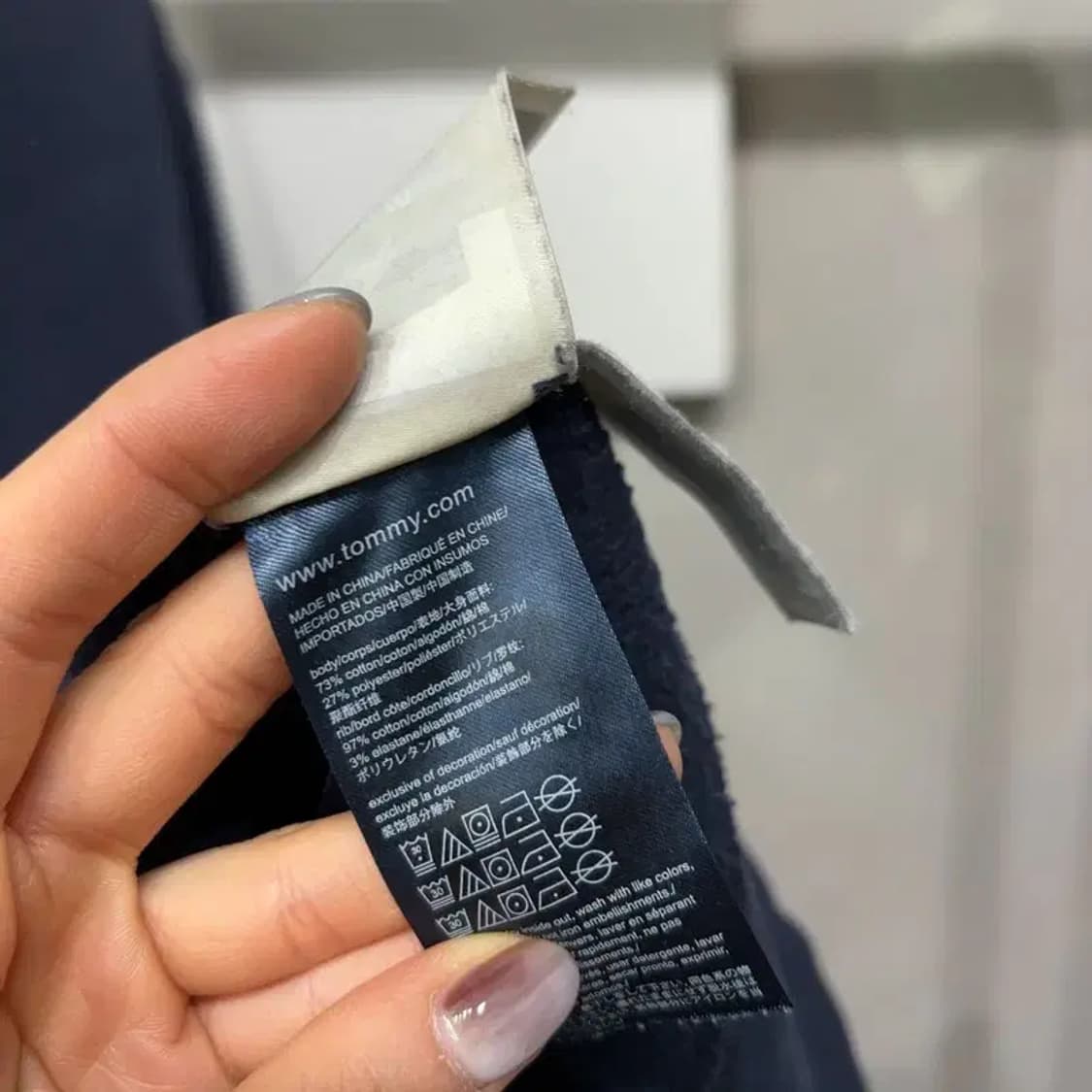 (100) 타미힐피거 캐주얼 빅프린팅 기모 맨투맨 긴팔 티 상품이미지5