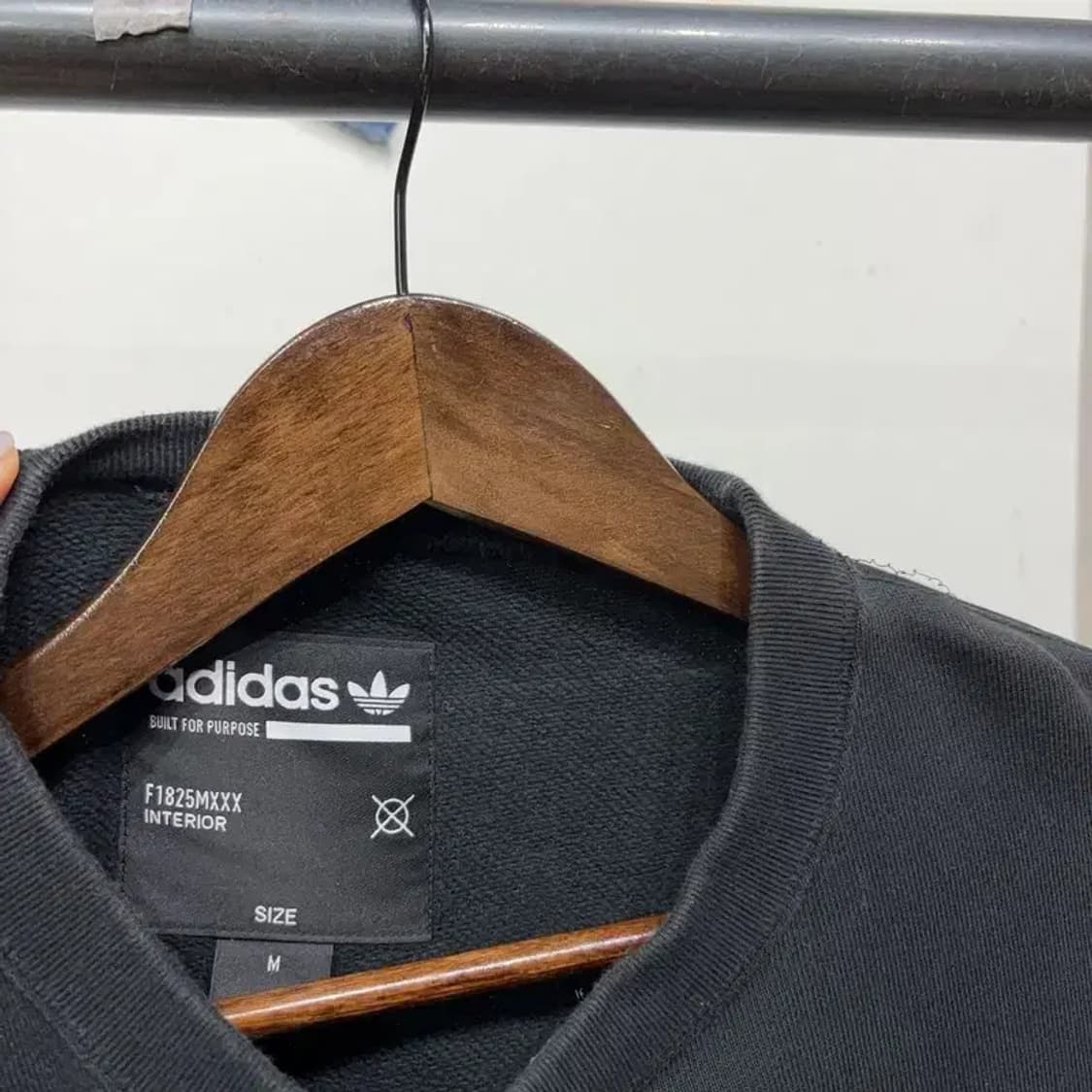 (95) 아디다스 캐주얼 불꽃로고 프린팅 맨투맨 긴팔 티 상품이미지2