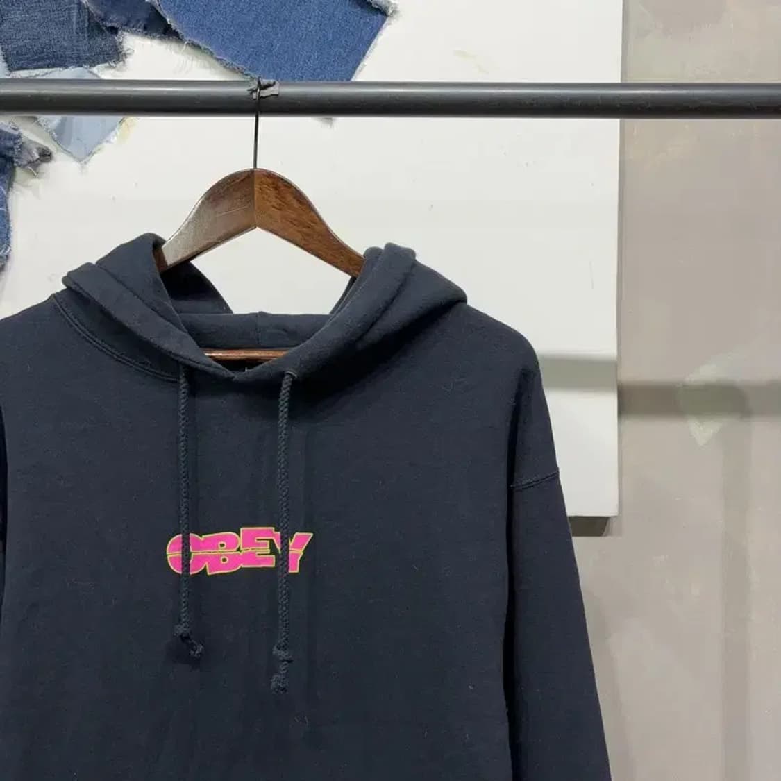 (110) 오베이 스트릿 캐주얼 기모 로고 후드티 상품이미지3