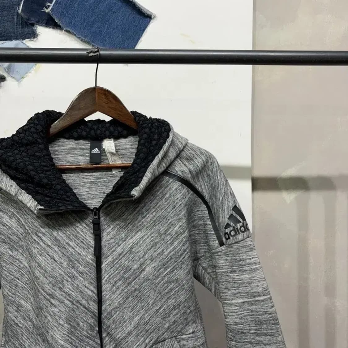 (100) 아디다스 운동 스포츠 후드집업 자켓 상품이미지3