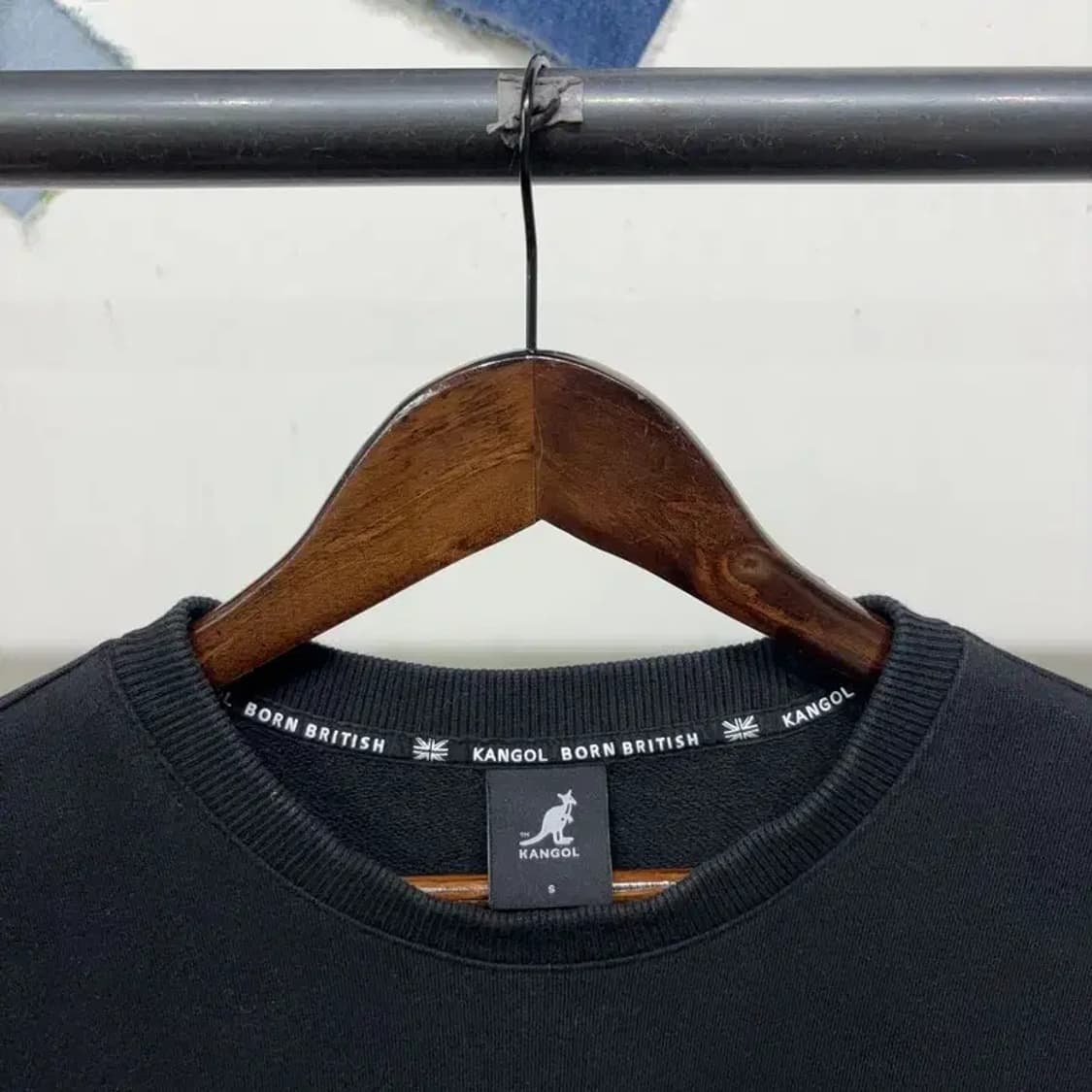 (90) 캉골 캐주얼 자수 블랙 맨투맨 긴팔 티 상품이미지2