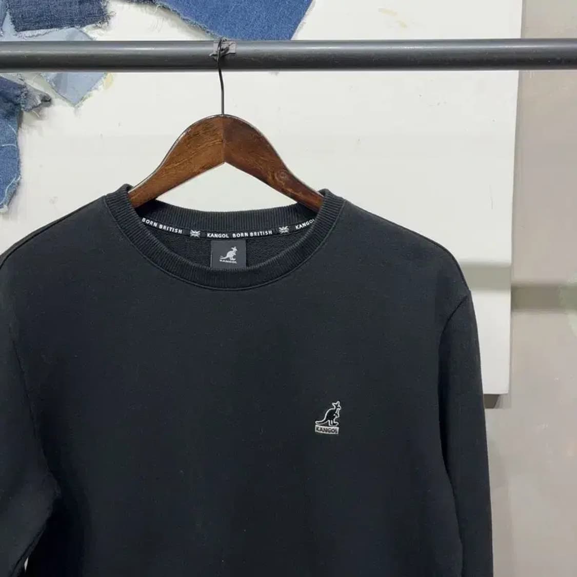(90) 캉골 캐주얼 자수 블랙 맨투맨 긴팔 티 상품이미지3