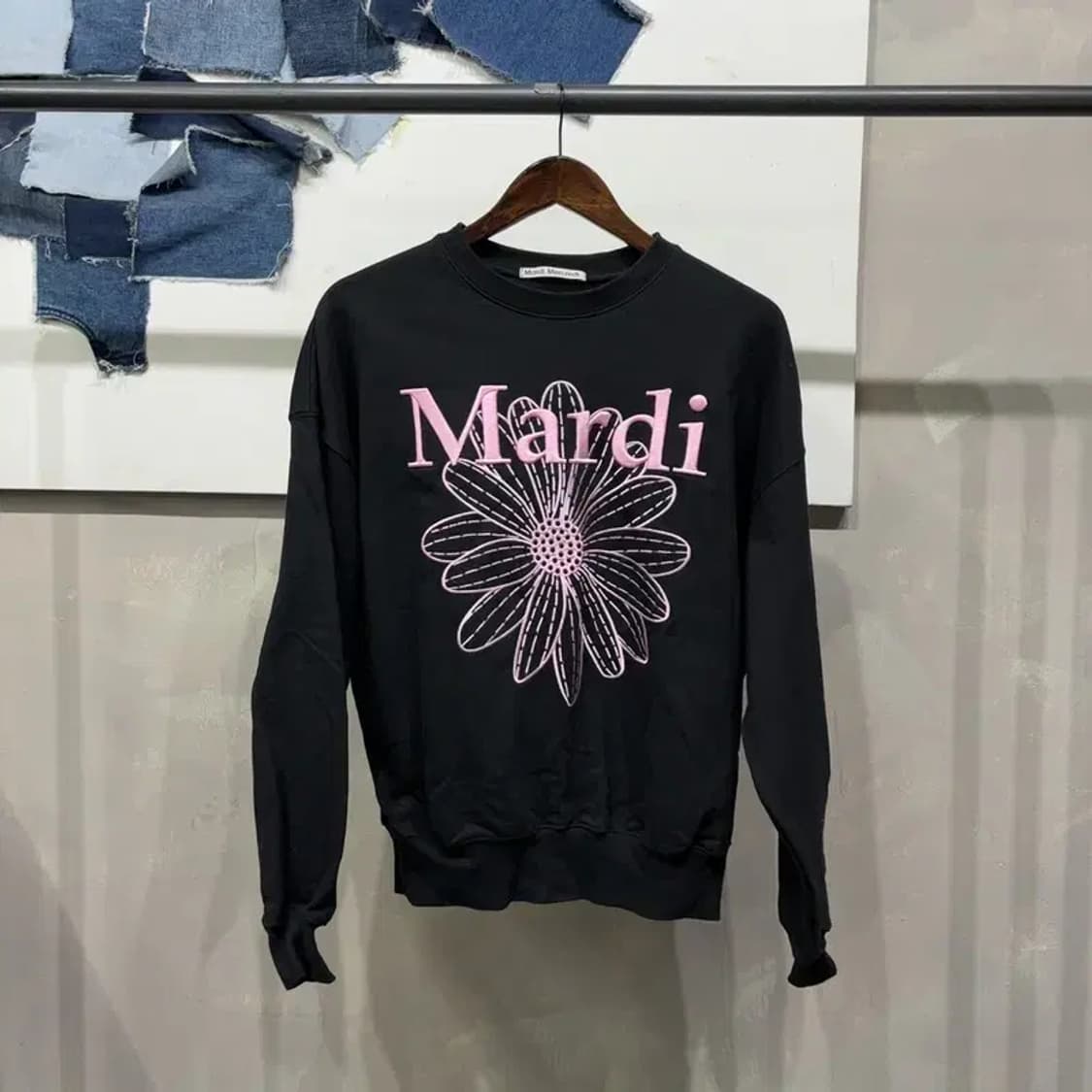 (F) 마르디메크르디 여성 캐주얼 빅로고 자수 맨투맨 긴팔 티 상품이미지1