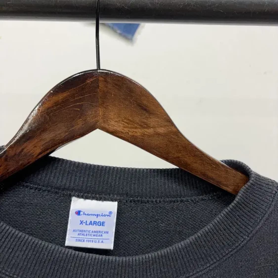 (105) 챔피온 스트릿 캐주얼 자수 맨투맨 긴팔 티 상품이미지2