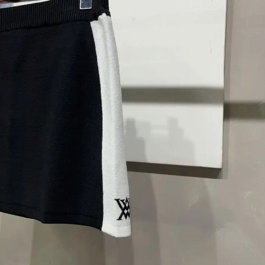 (25~26인치) 어뉴 여성 골프 밴딩 니트 미니스커트 치마 상품이미지3