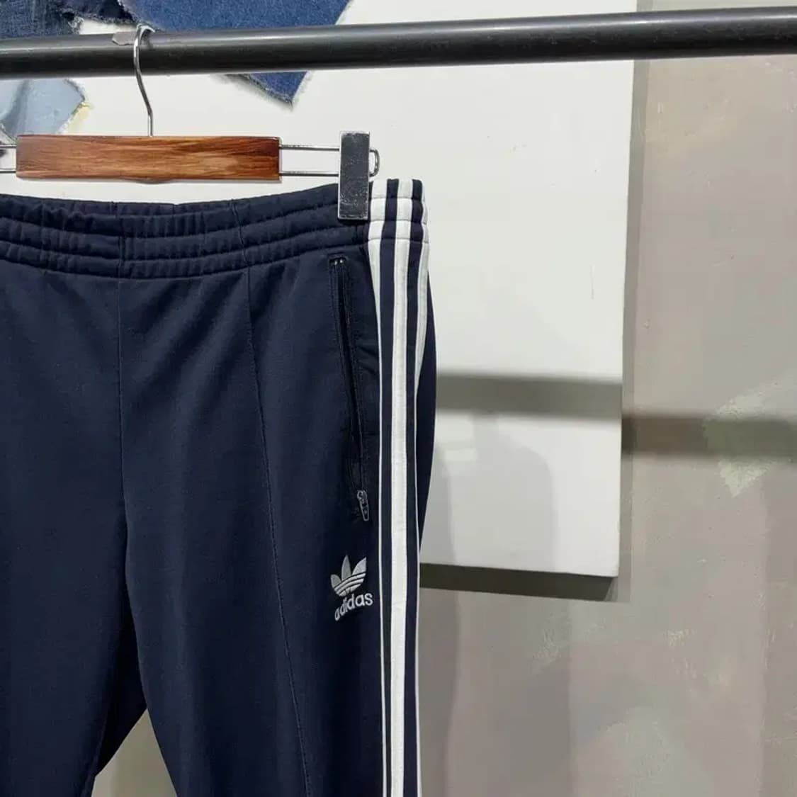 (30~32인치) 아디다스 스트릿 유로파 네이비 밴딩 트레이닝팬츠 바지 상품이미지3